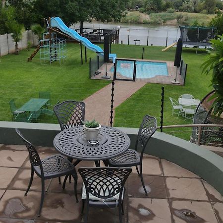 אפינגטון Moonriver Guesthouse מראה חיצוני תמונה