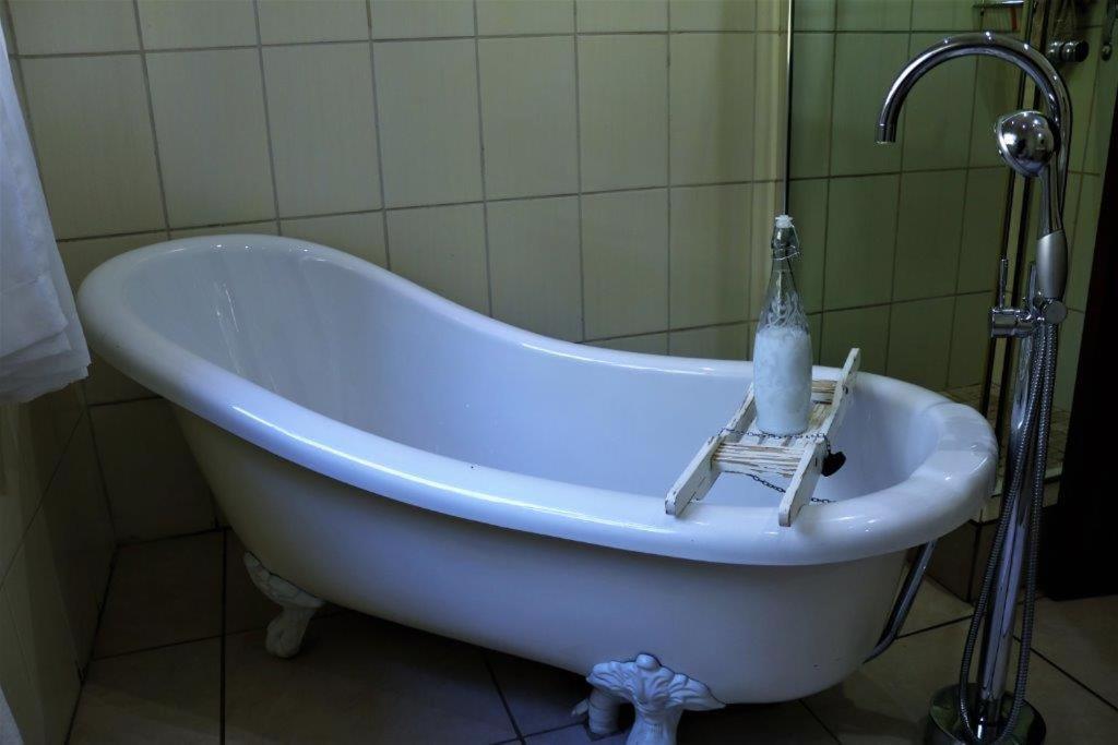 אפינגטון Moonriver Guesthouse מראה חיצוני תמונה