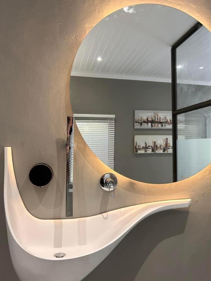 אפינגטון Moonriver Guesthouse מראה חיצוני תמונה