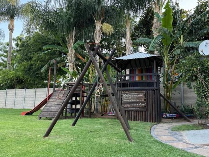 אפינגטון Moonriver Guesthouse מראה חיצוני תמונה